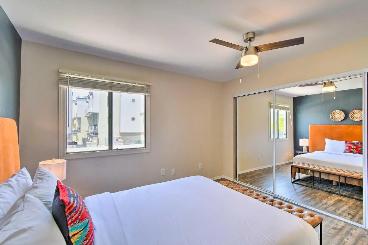 Scottsdale Townhome With Pool Access, Near Old Town! 0*,  미국